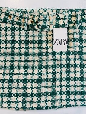 ZARA Green and Cream Houndstooth Tweed Mini Skirt with Eyelet Belt size XL